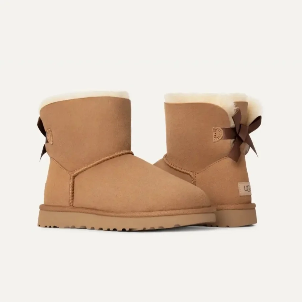 UGG Bailey Mini Bow II Chestnut Winter Boots Women's Size 7 Brand New In Box